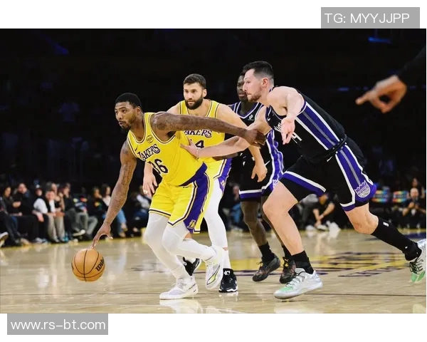 斯玛特湖人对决激烈终场得分仅差两分引发热议