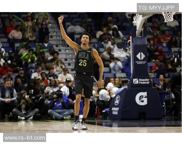 鹈鹕新星特雷墨菲展现潜力助力球队重返季后赛争夺战 鹈鹕新星特雷墨菲展现潜力助力球队重返季后赛争夺战