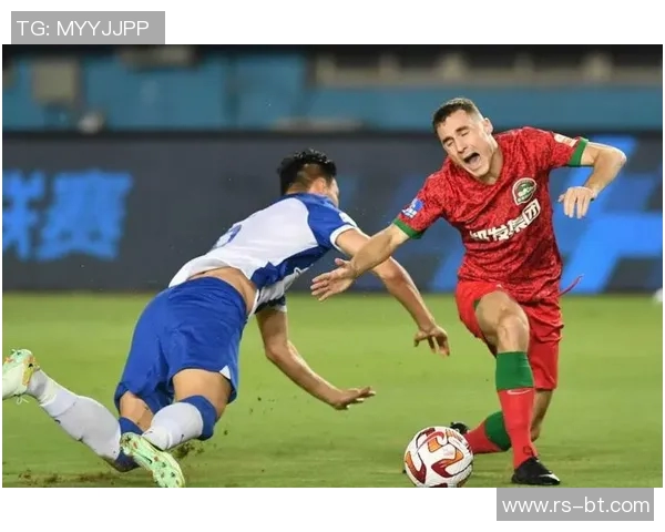 巴顿传球助攻队友展现团队合作精神引领比赛胜利 巴顿传球助攻队友展现团队合作精神引领比赛胜利