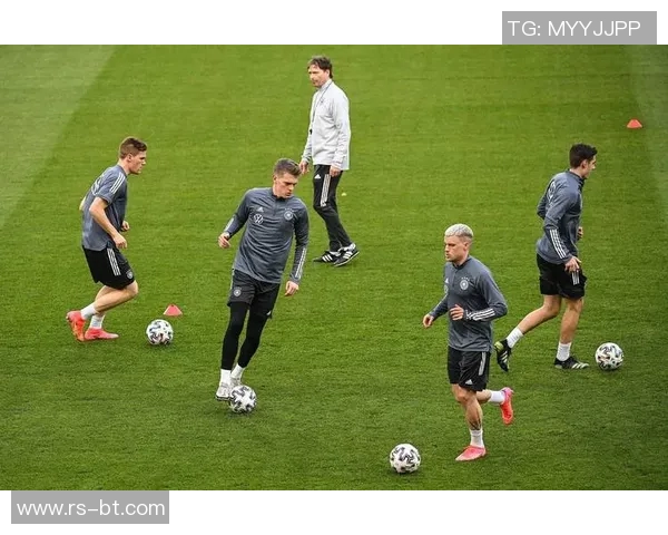 荷兰队英格兰队风云对决,火荷同盟必将擦出火花 荷兰队英格兰队风云对决,火荷同盟必将擦出火花